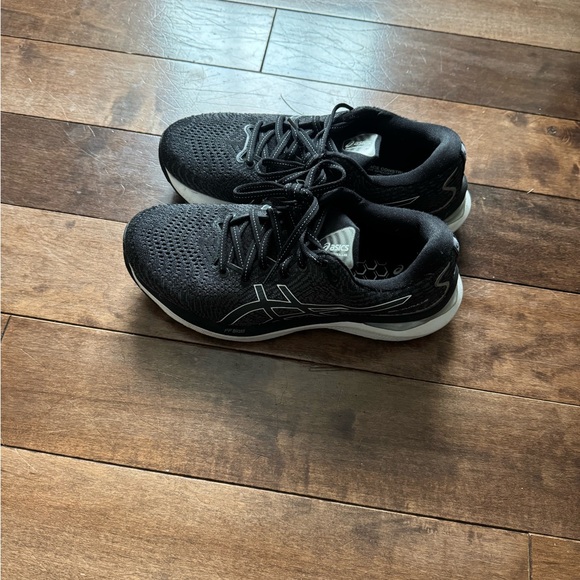 Asics Black and White Athletic Shoes with Knit Mesh Upper - Picture 6 of 8